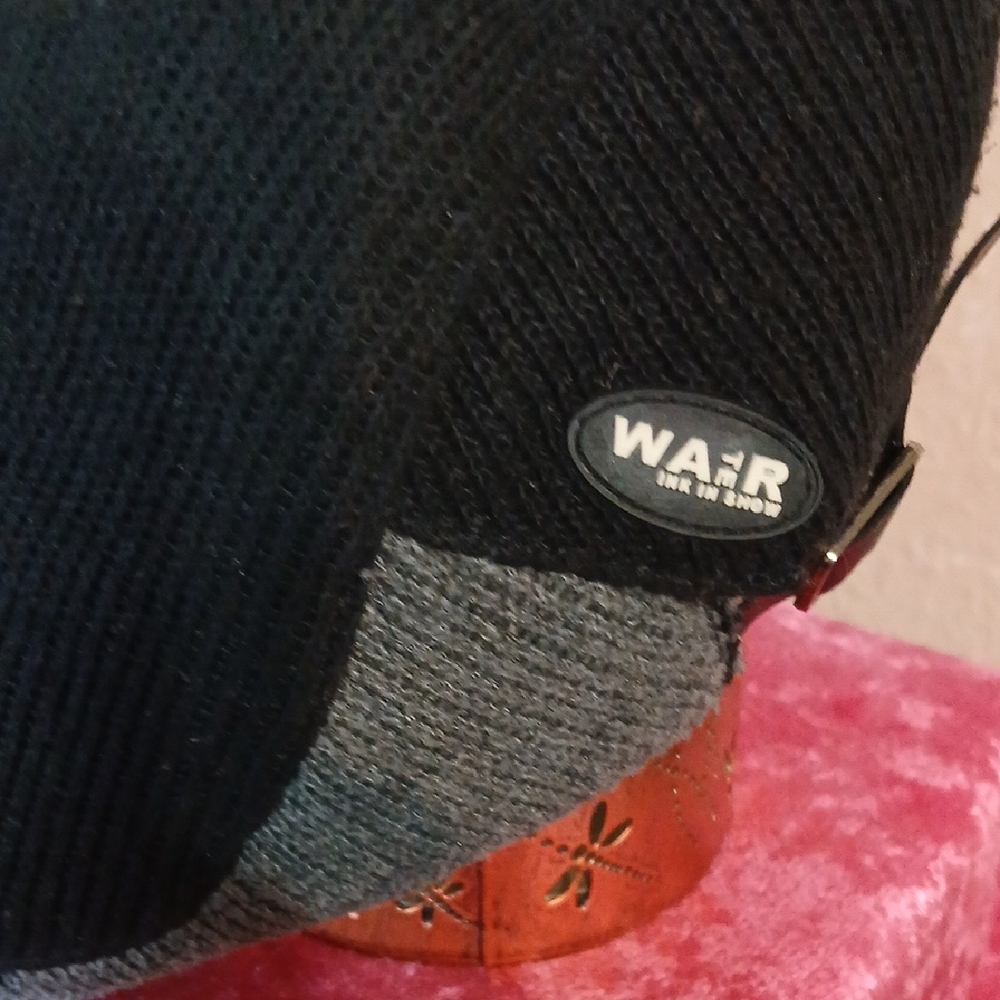 Black and Gray Men's Knit Flat Cap